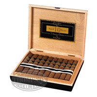 Rocky Patel Vintage 1992 Torpedo Sumatra Cigars