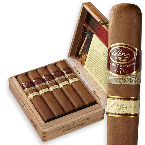 Padron Family Reserve 50 Years Natural Robusto (5.0"x54) Box of 10
